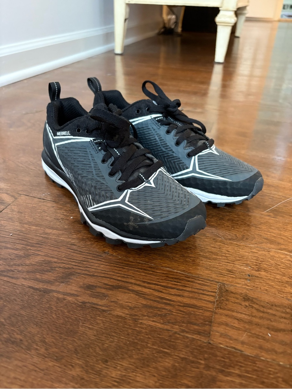 Merrell Unofly Black and Gray Women's Athletic Trail Shoes